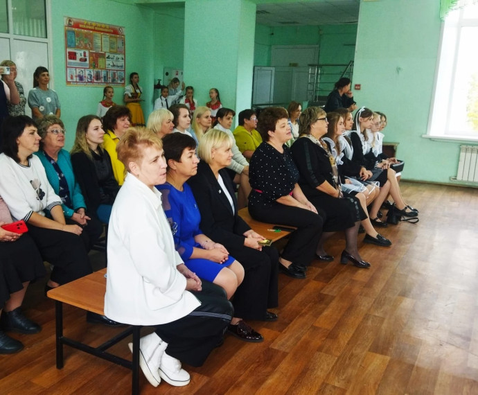 Праздничный концерт, посвященный Дню учителя.